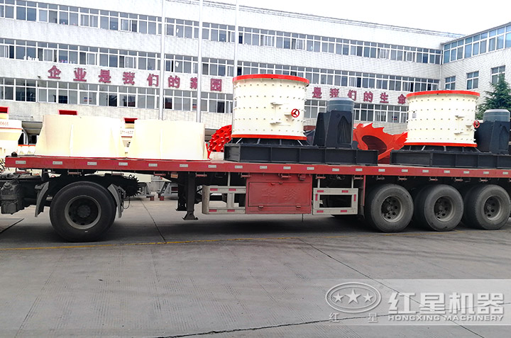 玻璃粉碎設備廠家發(fā)貨現(xiàn)場，快速投產用戶生產現(xiàn)場